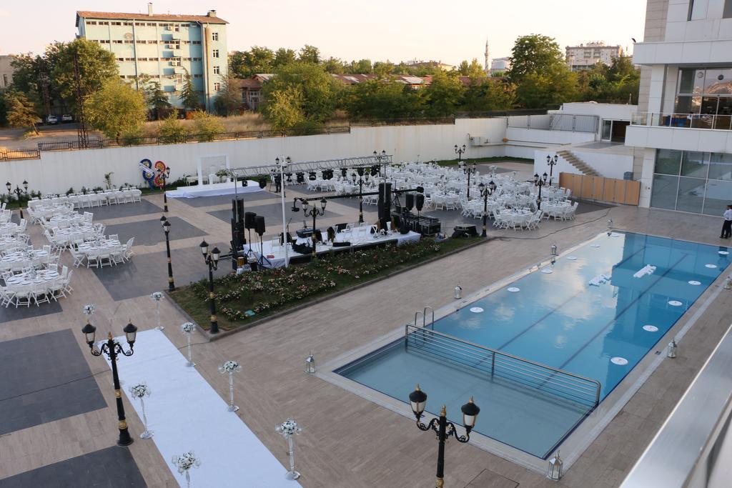 Hotel Wyndham Garden Diyarbakır Zewnętrze zdjęcie